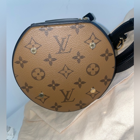 LOUIS VUITTON Reverse Monogram Cannes handbag - Picture 6 of 10